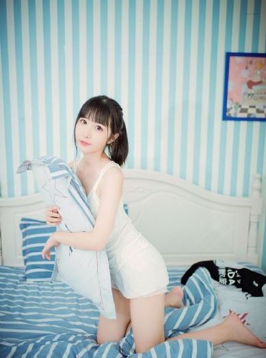 成人美女黄十八免费_BD英语动漫免费观看