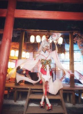 欧美一区二区女稿男_视频网址大全